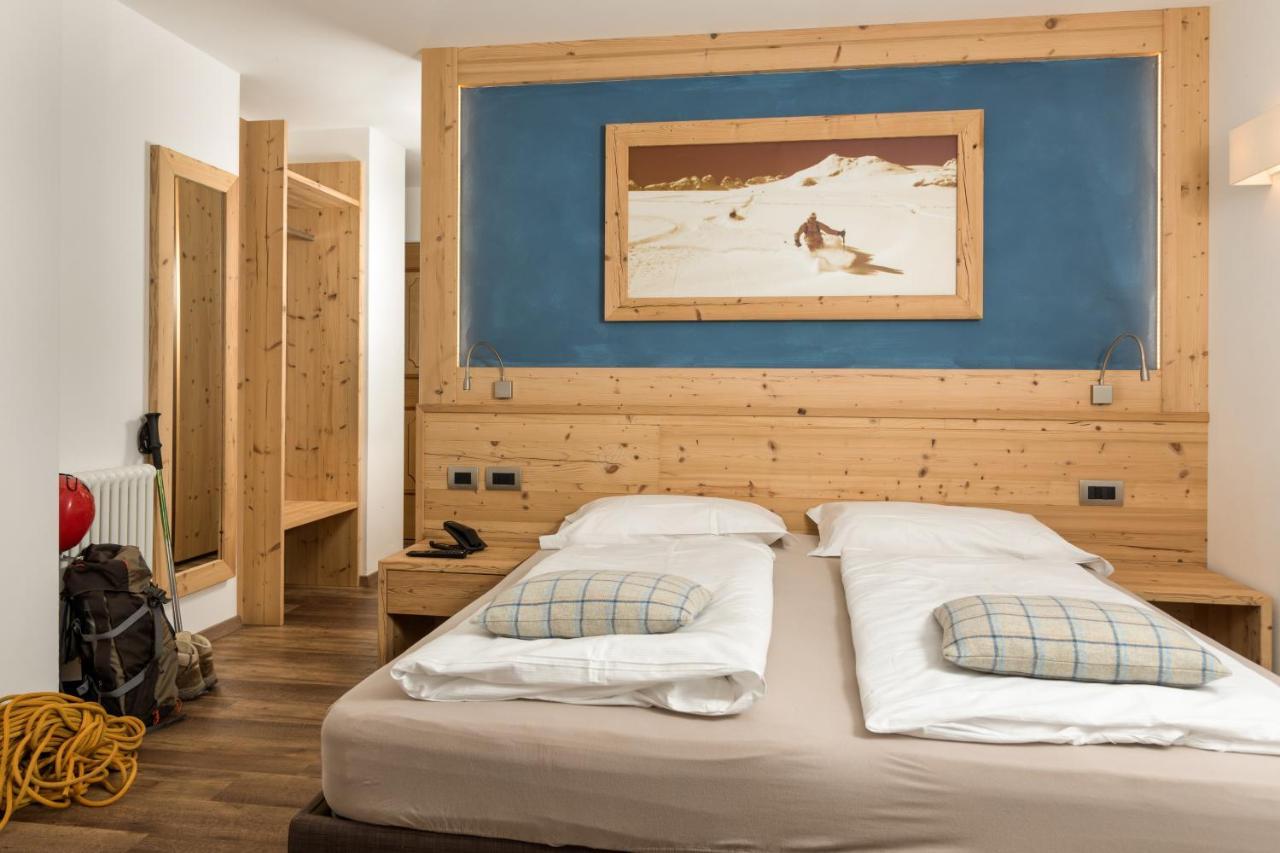 Hotel Garni Lastei ปอซซาดิฟัซซา ภายนอก รูปภาพ