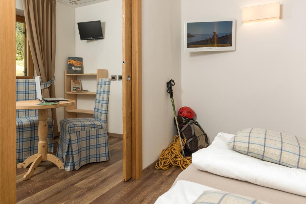 Hotel Garni Lastei ปอซซาดิฟัซซา ภายนอก รูปภาพ