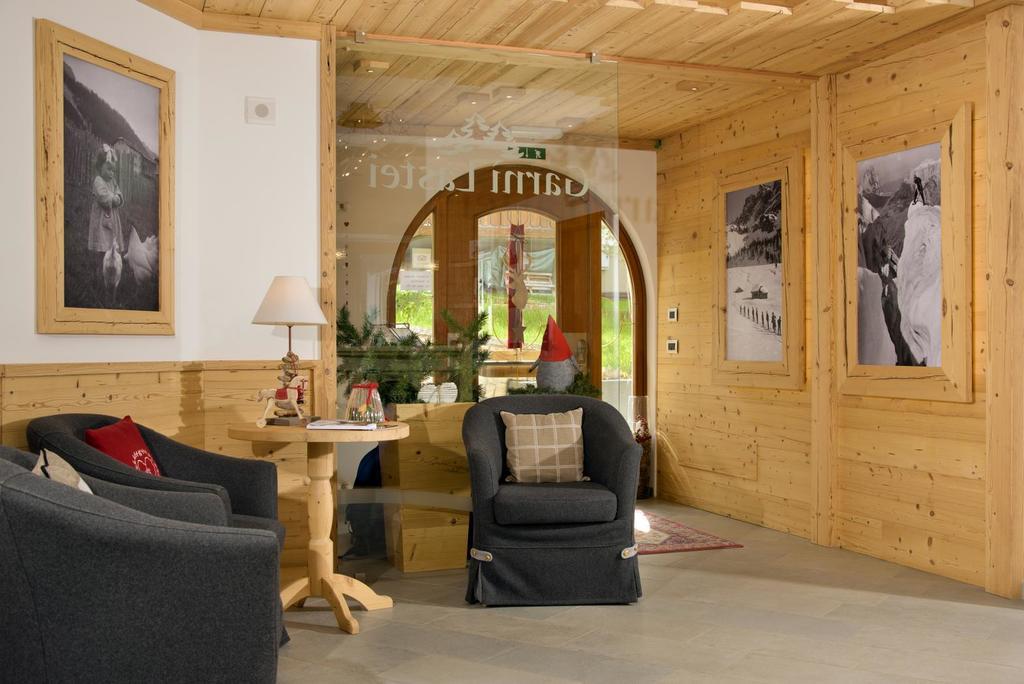 Hotel Garni Lastei ปอซซาดิฟัซซา ภายนอก รูปภาพ